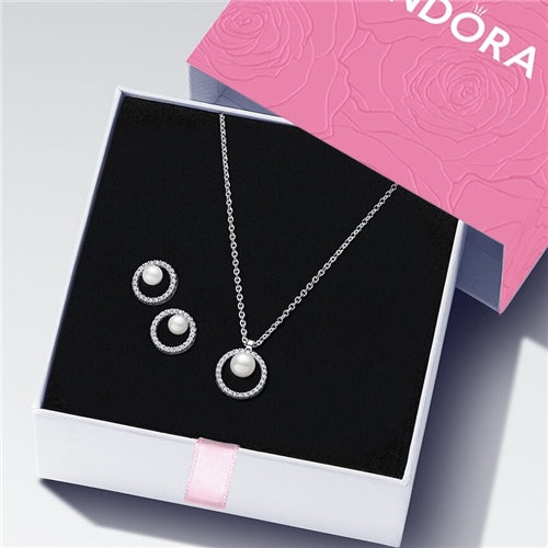 Pearl & Halo Jewelry Set