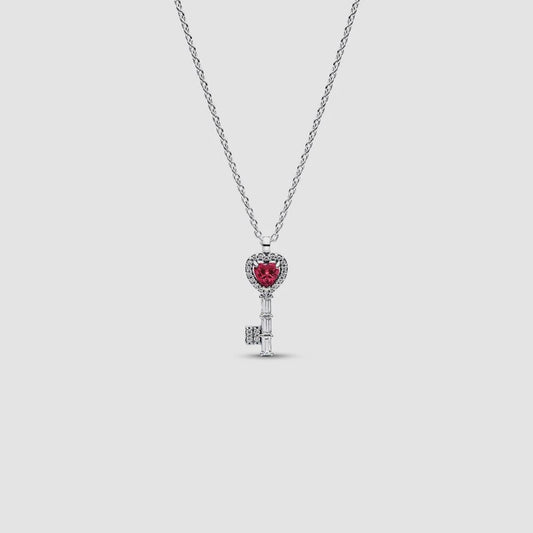 Elevated Heart Key Collier Necklace