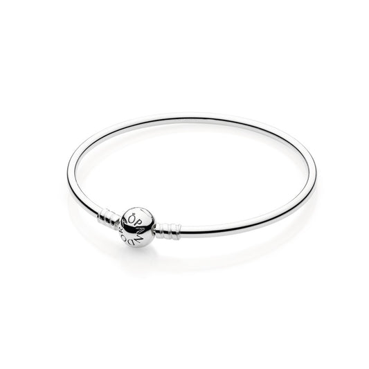 Pandora Moments Round Clasp Bangle