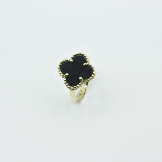 Clover Motif Ring in 10k