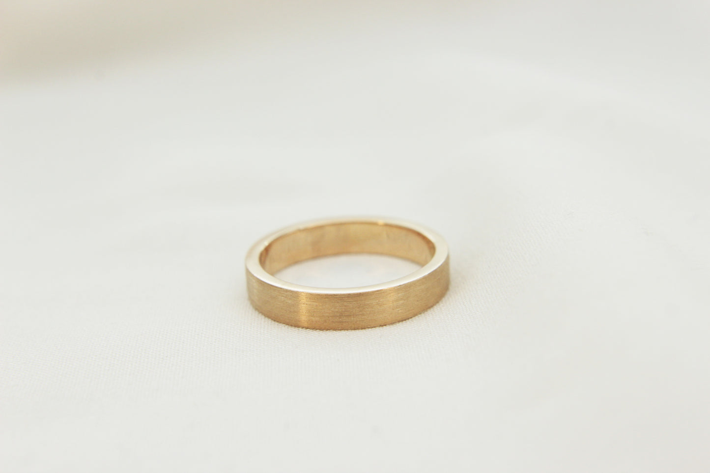 Brushed Wedding Band Ring in 10K (4mm)