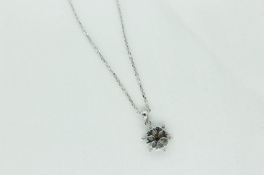 Spinning Snowflake Necklace in Sterling Silver