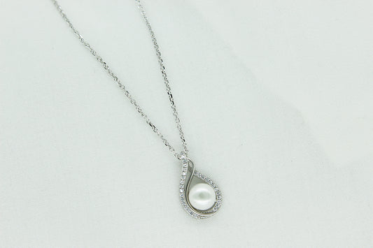 Teardrop Pearl Necklace in Sterling Silver