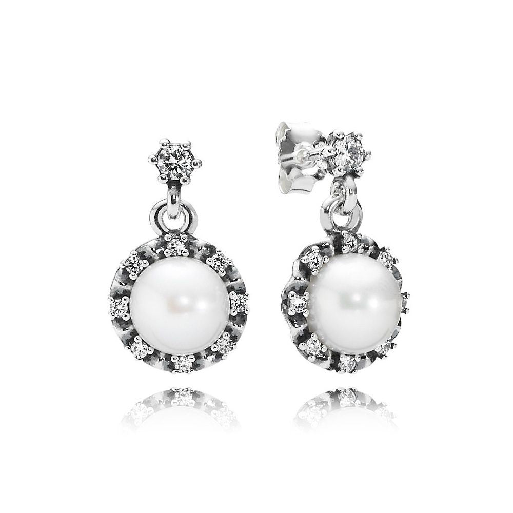 Sparkling Pearl Stud Earring
