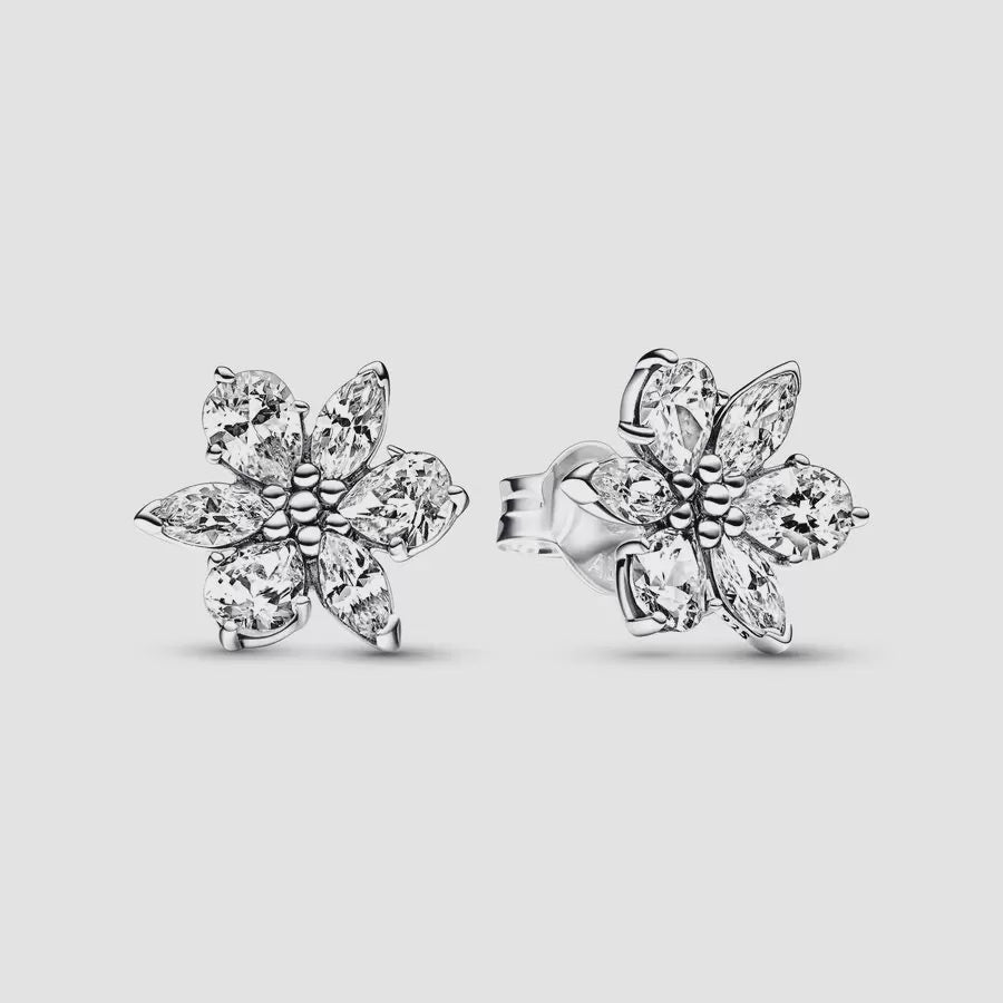 Sparkling Herbarium Cluster Stud Earring