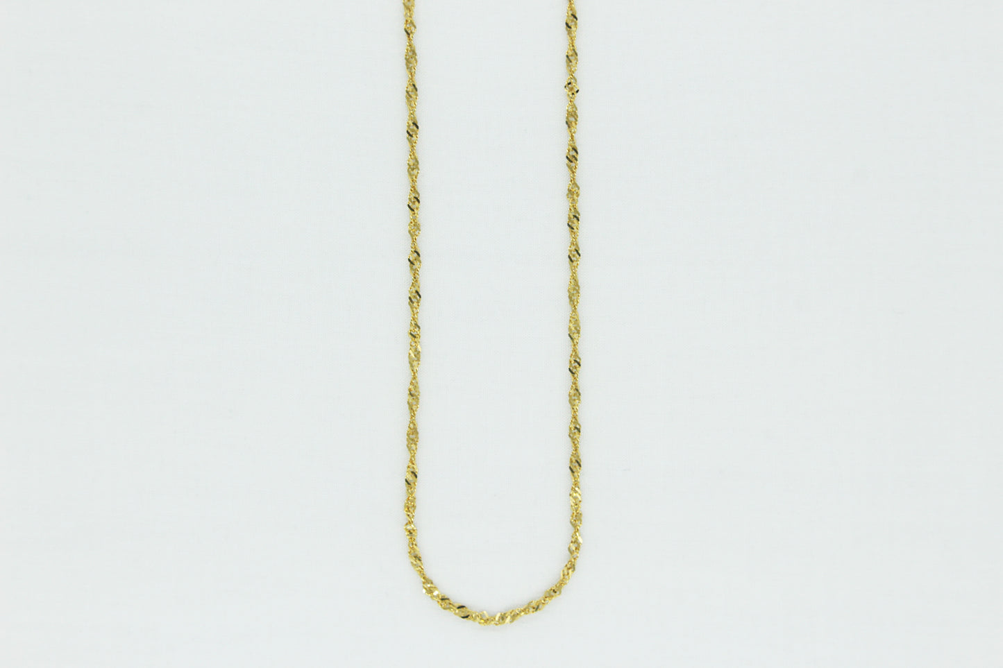 Thick Singapore Link Chain in 18K (2.5mm x 2.5mm)