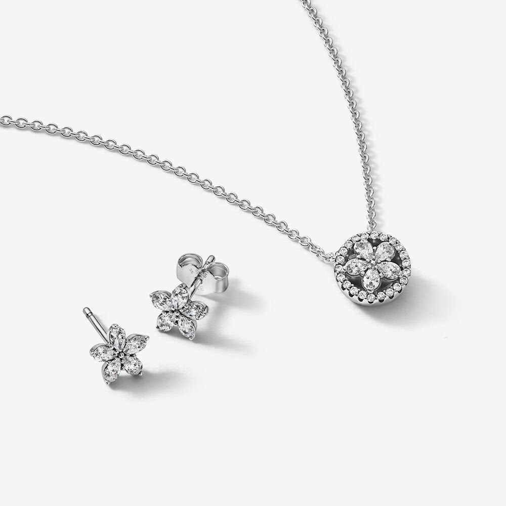 Sparkling Snowflake Jewelry Gift Set